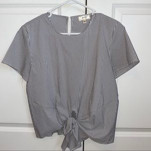 Short sleeve stripe blouse size small